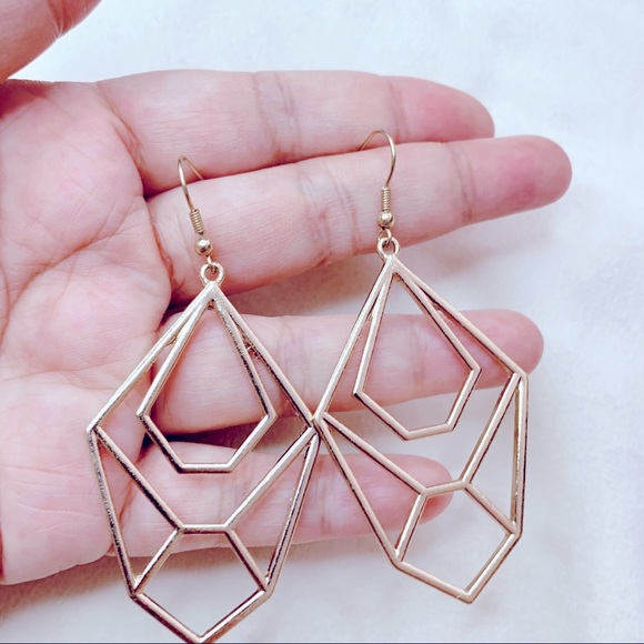 ❣️$25/3❣️Huge Art Deco Dangle Earrings - Picture 4 of 9